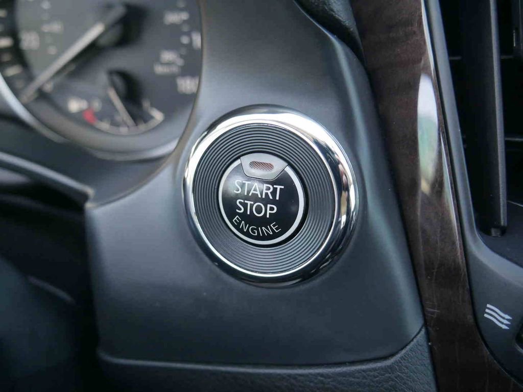 Used 2018 INFINITI Q50 Luxe w/ Cargo Package (L95) image 26