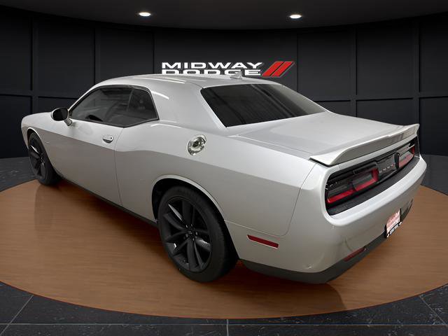 Used 2022 Dodge Challenger R/T w/ Performance Handling Group image 3