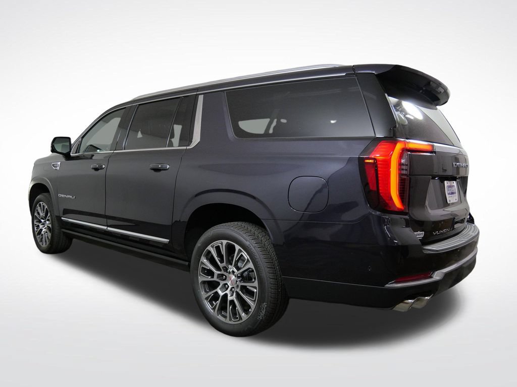 New 2026 GMC Yukon XL Denali w/ Denali Reserve Package AWD/4WD image 4