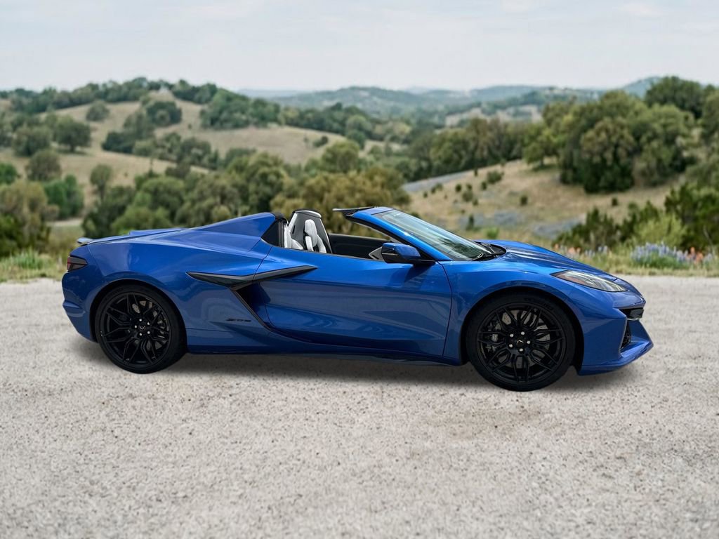 Used 2023 Chevrolet Corvette Z06 RWD image 40