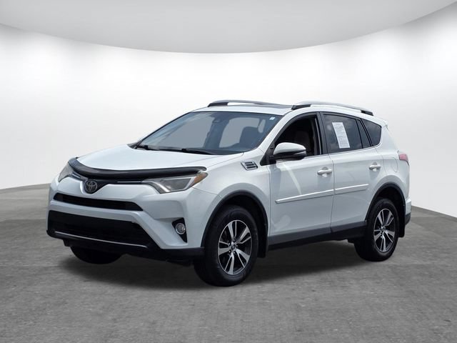 Used 2018 Toyota RAV4 XLE w/ Plus Extra Value Package FWD image 7