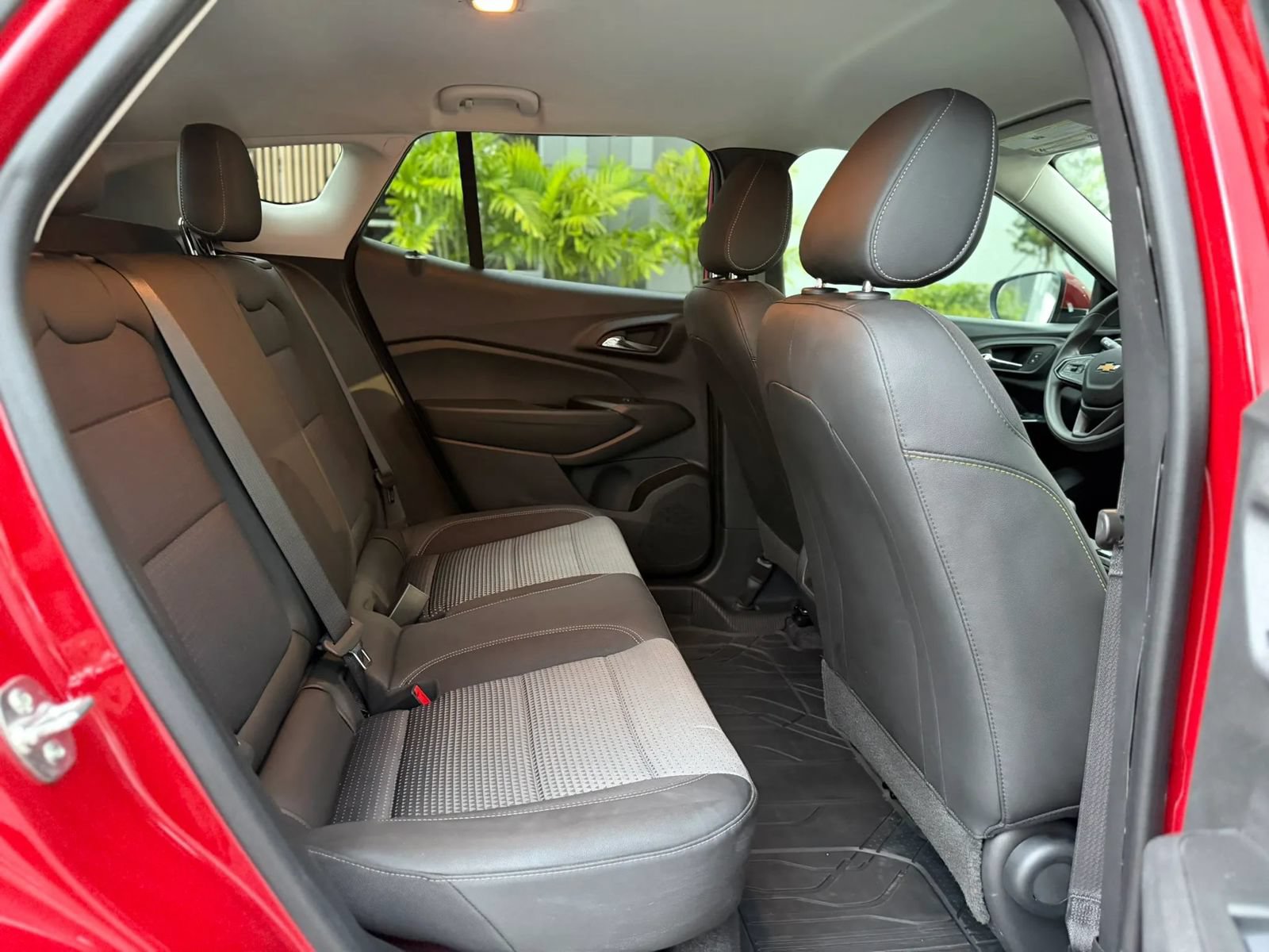 Used 2026 Chevrolet Trax LT FWD image 21