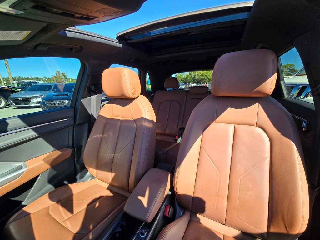 Used 2020 Audi Q3 2.0T Premium Plus w/ Premium Plus Package image 25