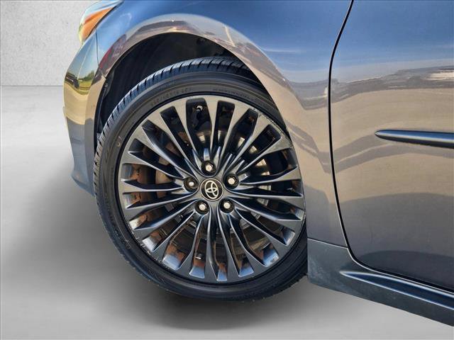 Used 2016 Toyota Avalon Touring FWD image 9