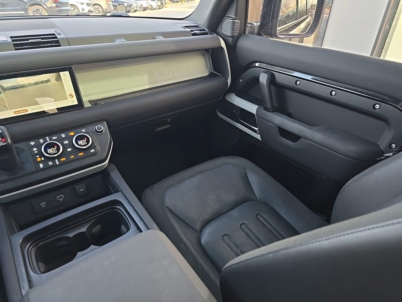 Used 2020 Land Rover Defender 110 SE image 22