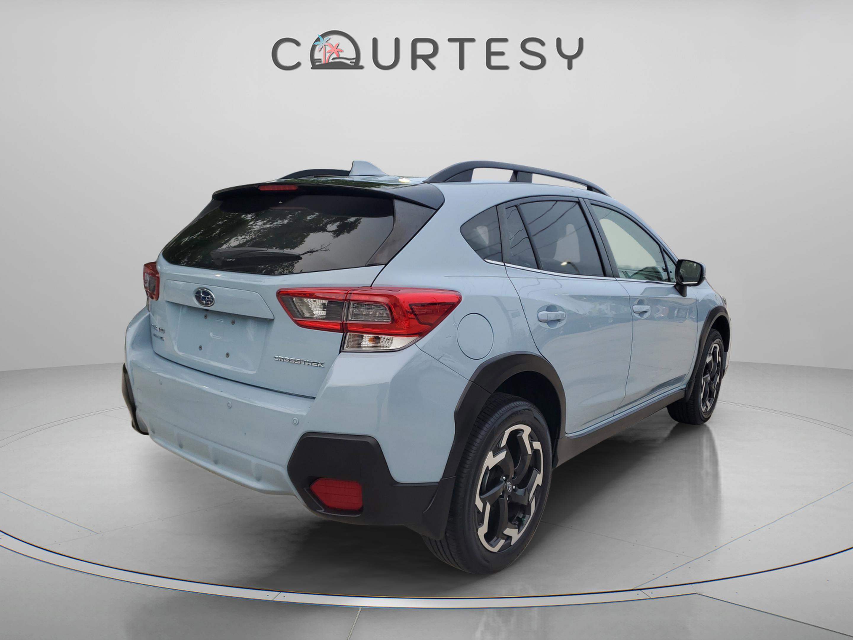 Used 2023 Subaru Crosstrek 2.5i Limited w/ Moonroof Package image 3