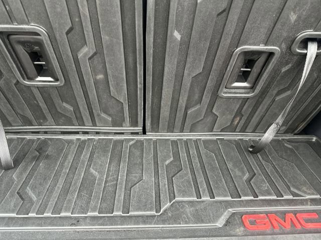 Used 2023 GMC Acadia SLE w/ Driver Convenience Package image 23