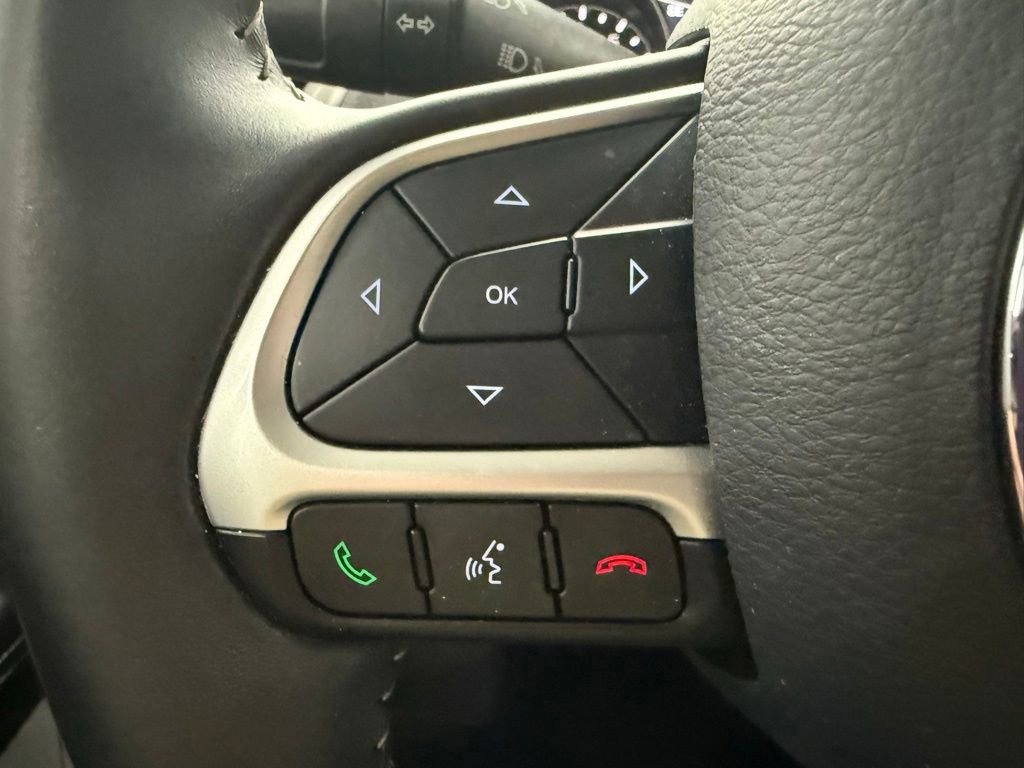 Used 2018 Jeep Compass Latitude w/ Popular Equipment Group FWD image 20