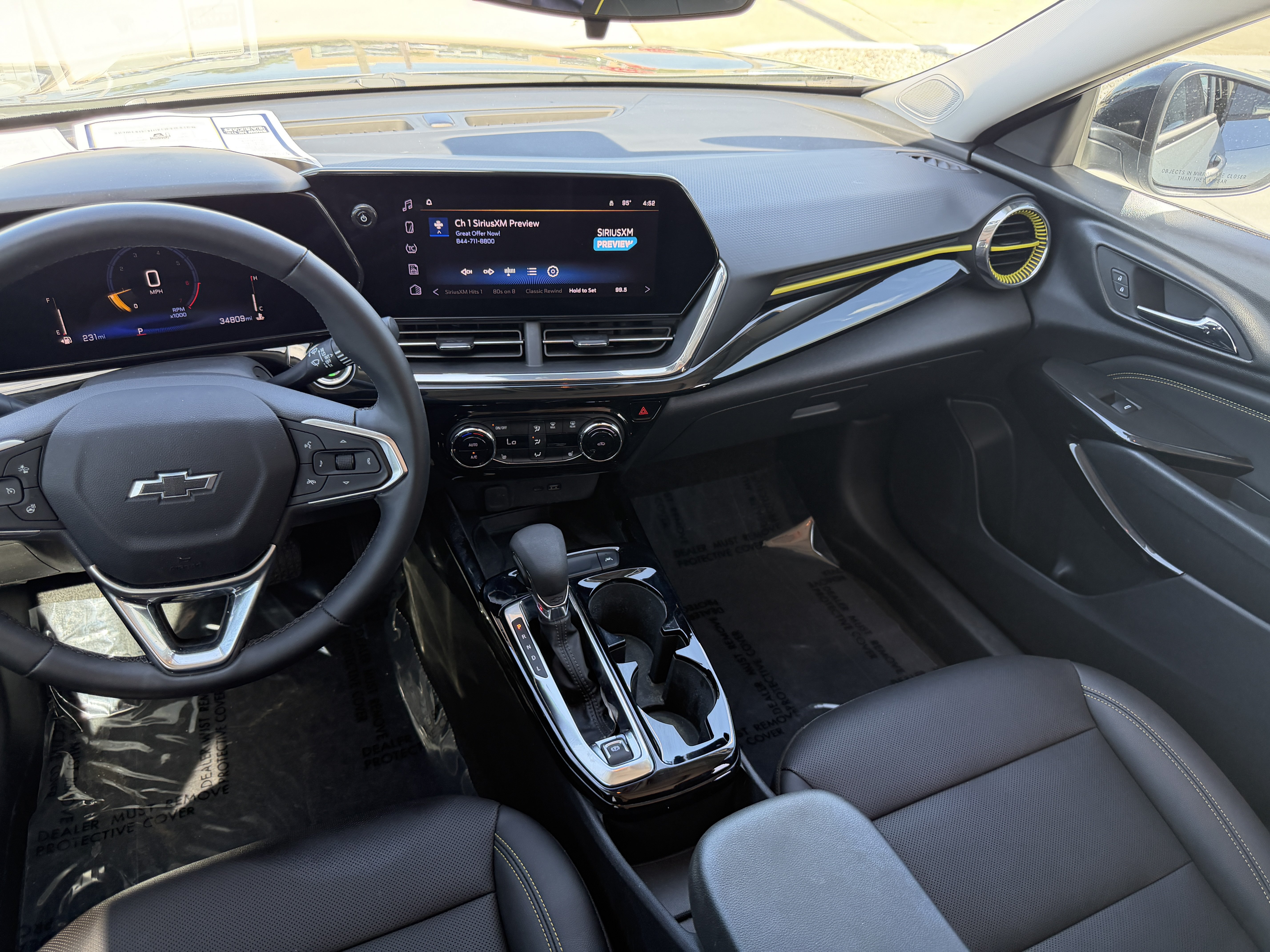 Used 2024 Chevrolet Trax ACTIV w/ Sunroof Package FWD image 17
