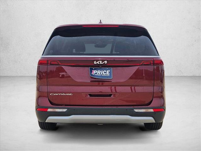 Used 2022 Kia Carnival LX FWD image 6