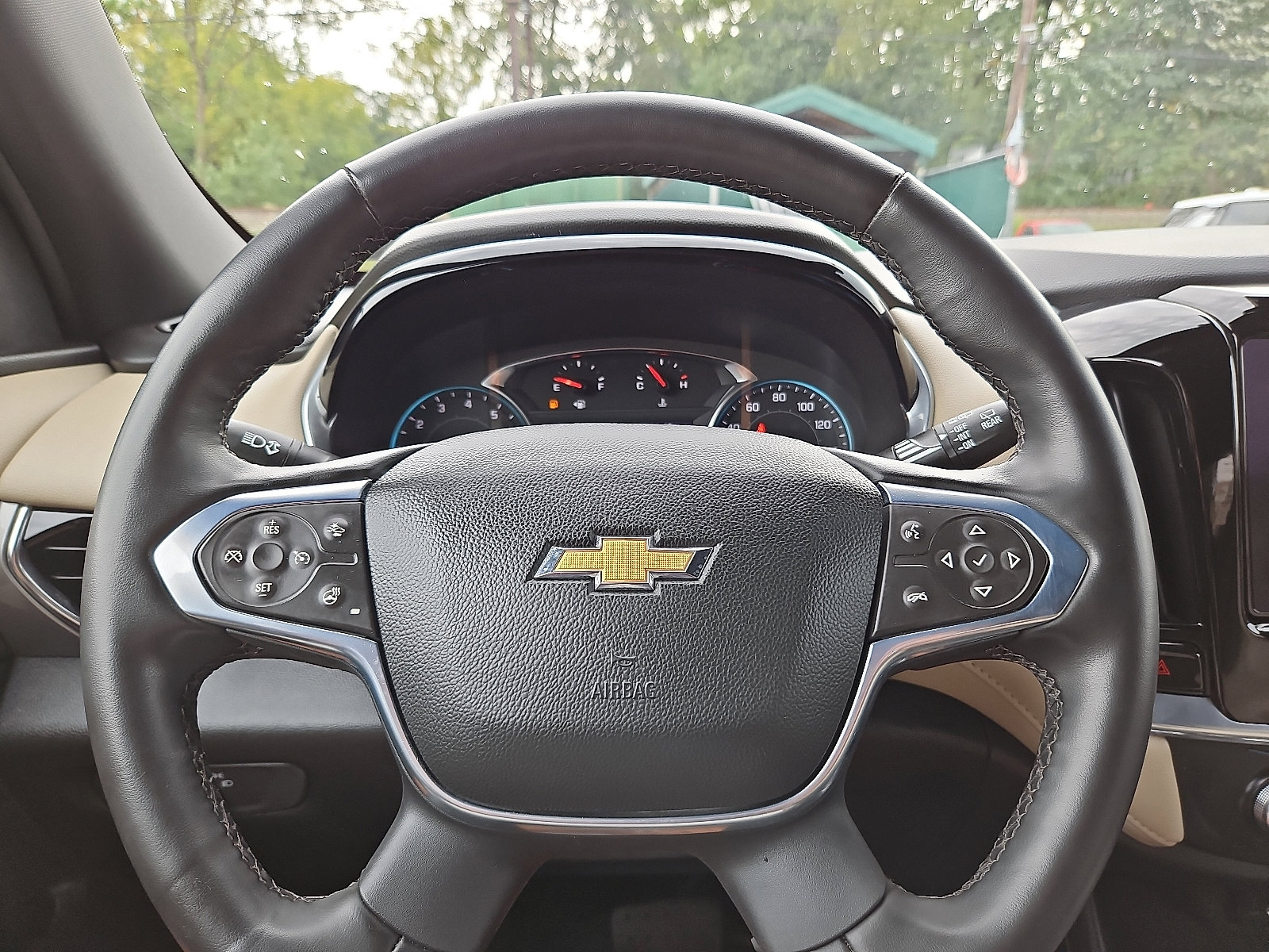 Certified 2023 Chevrolet Traverse LT w/ Rear Camera Mirror Package image 18