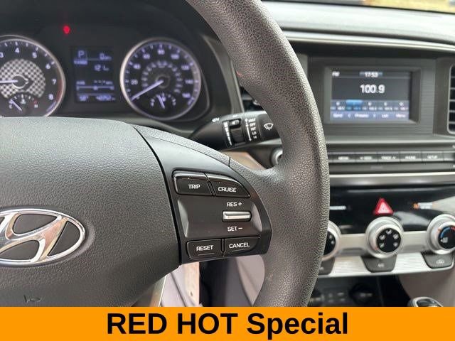 Used 2019 Hyundai Elantra SE image 18