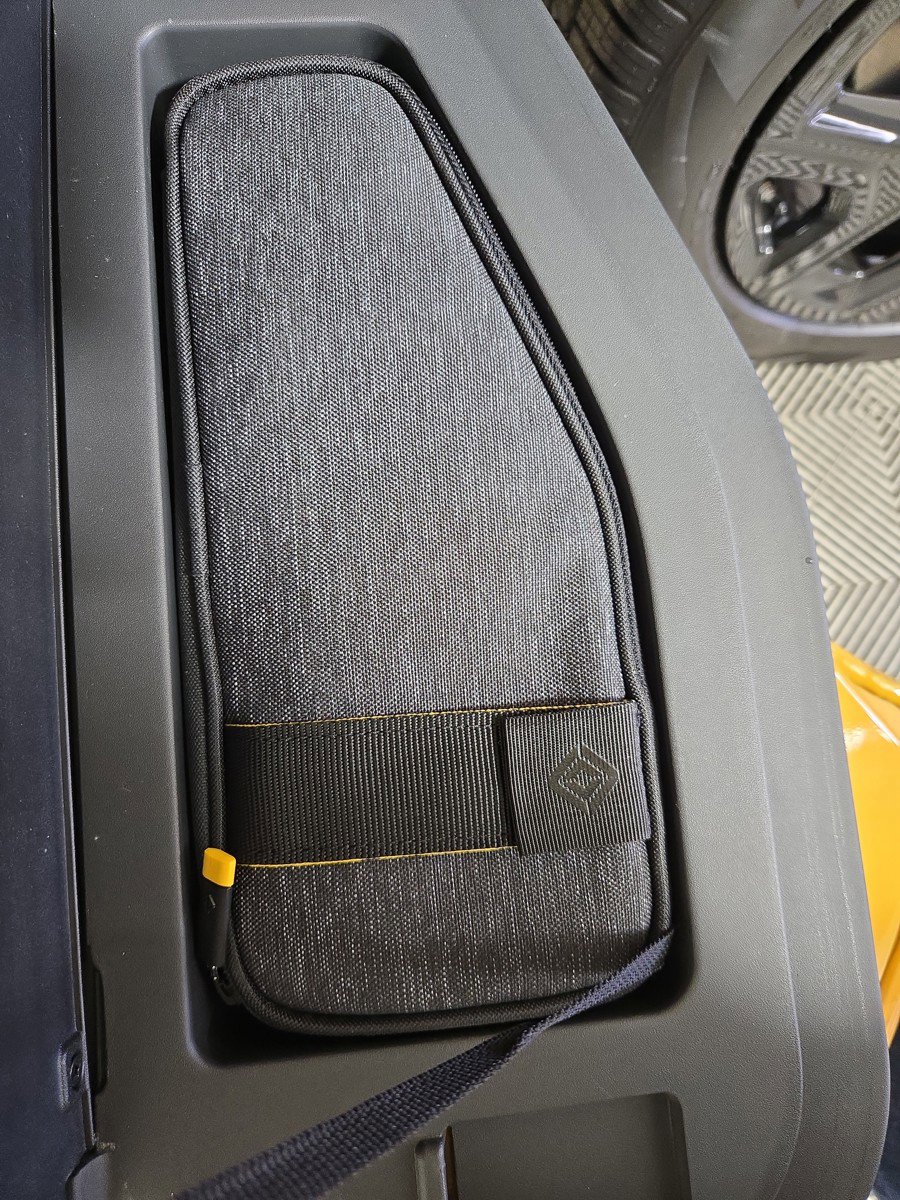 Used 2023 Rivian R1T Adventure AWD/4WD image 32