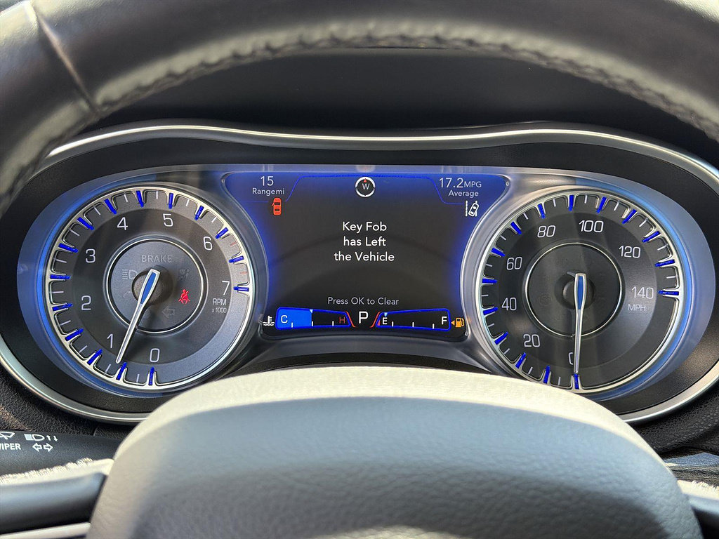 Used 2022 Chrysler 300 Touring L w/ Safetytec Plus Group RWD image 10