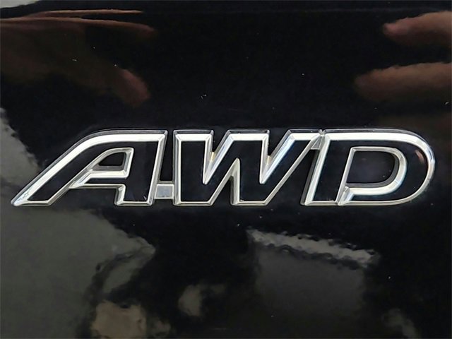 Used 2022 Toyota RAV4 XLE image 32