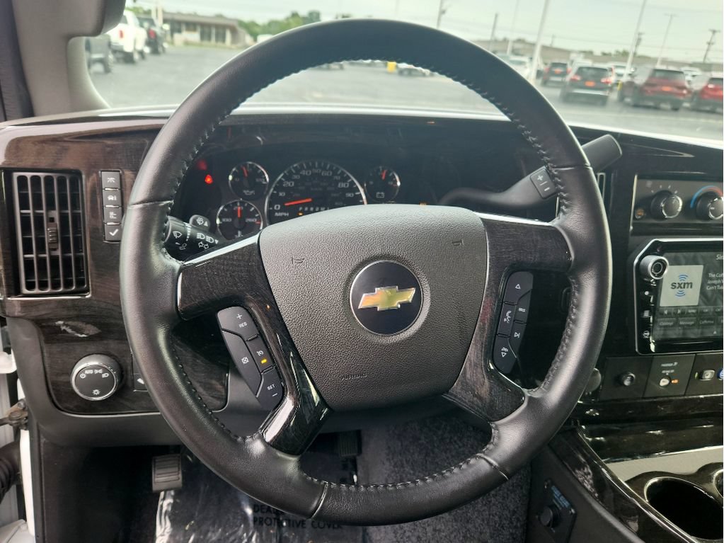 Used 2023 Chevrolet Express 2500 RWD image 27