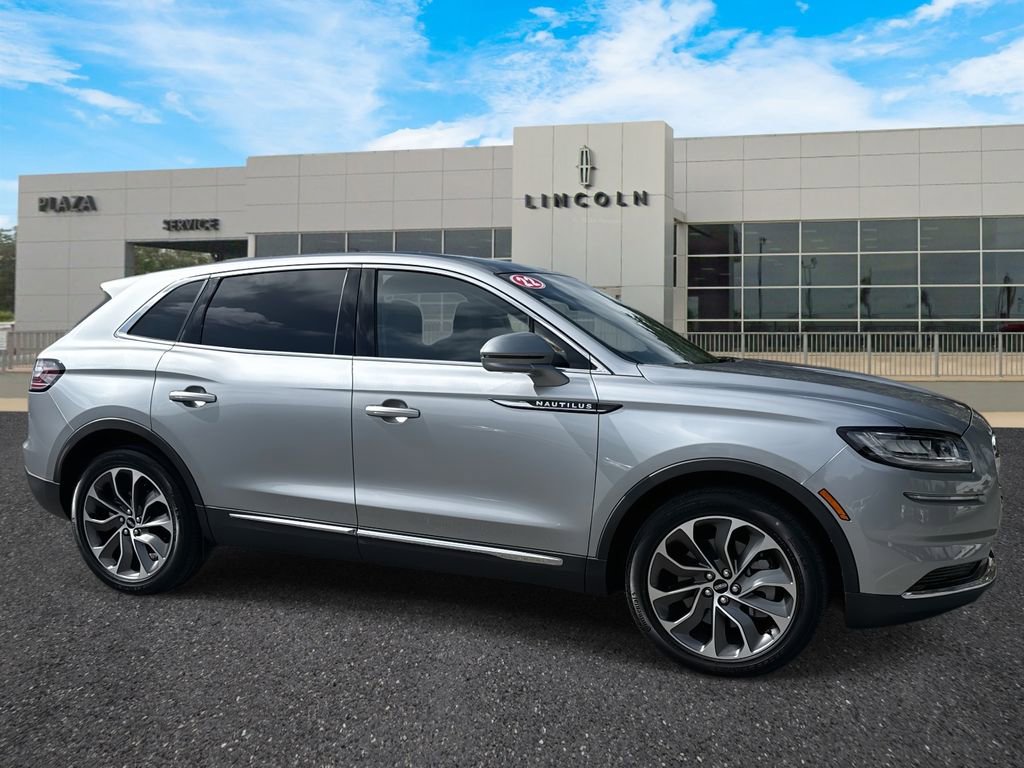 Used 2022 Lincoln Nautilus Reserve