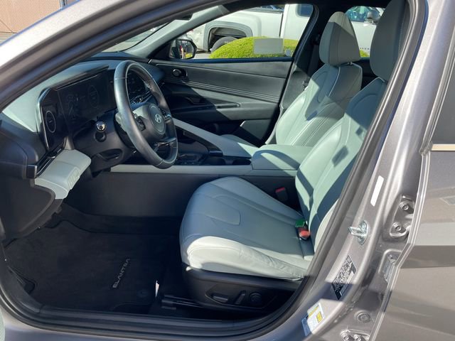 Used 2024 Hyundai Elantra Limited image 39