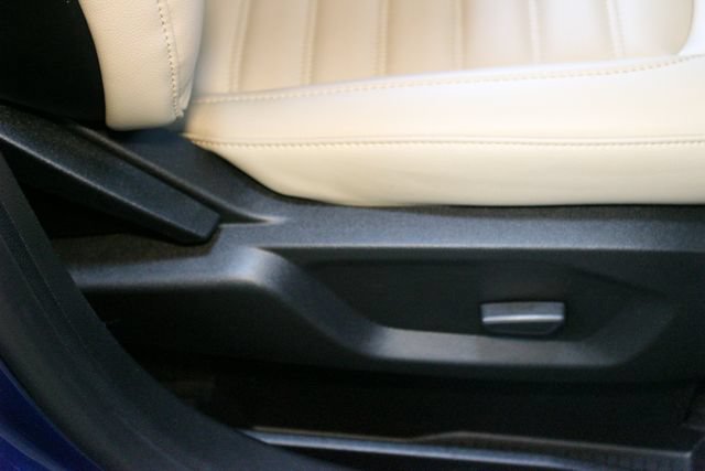 Used 2023 Ford Edge SEL AWD/4WD image 12