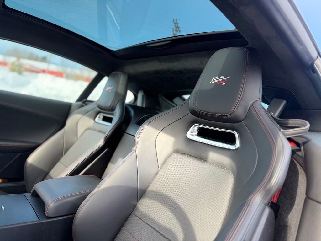 Used 2020 Jaguar F-TYPE Checkered Flag image 13