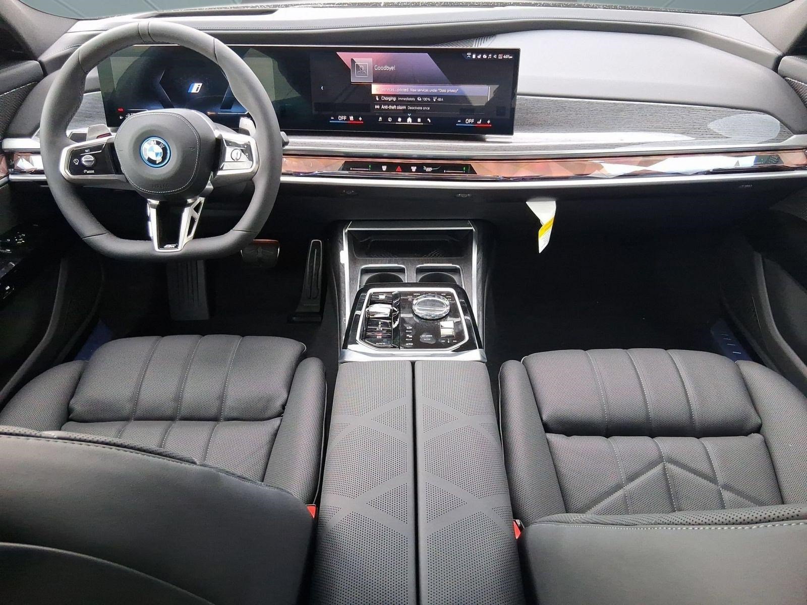 Used 2026 BMW 750e xDrive AWD/4WD image 14