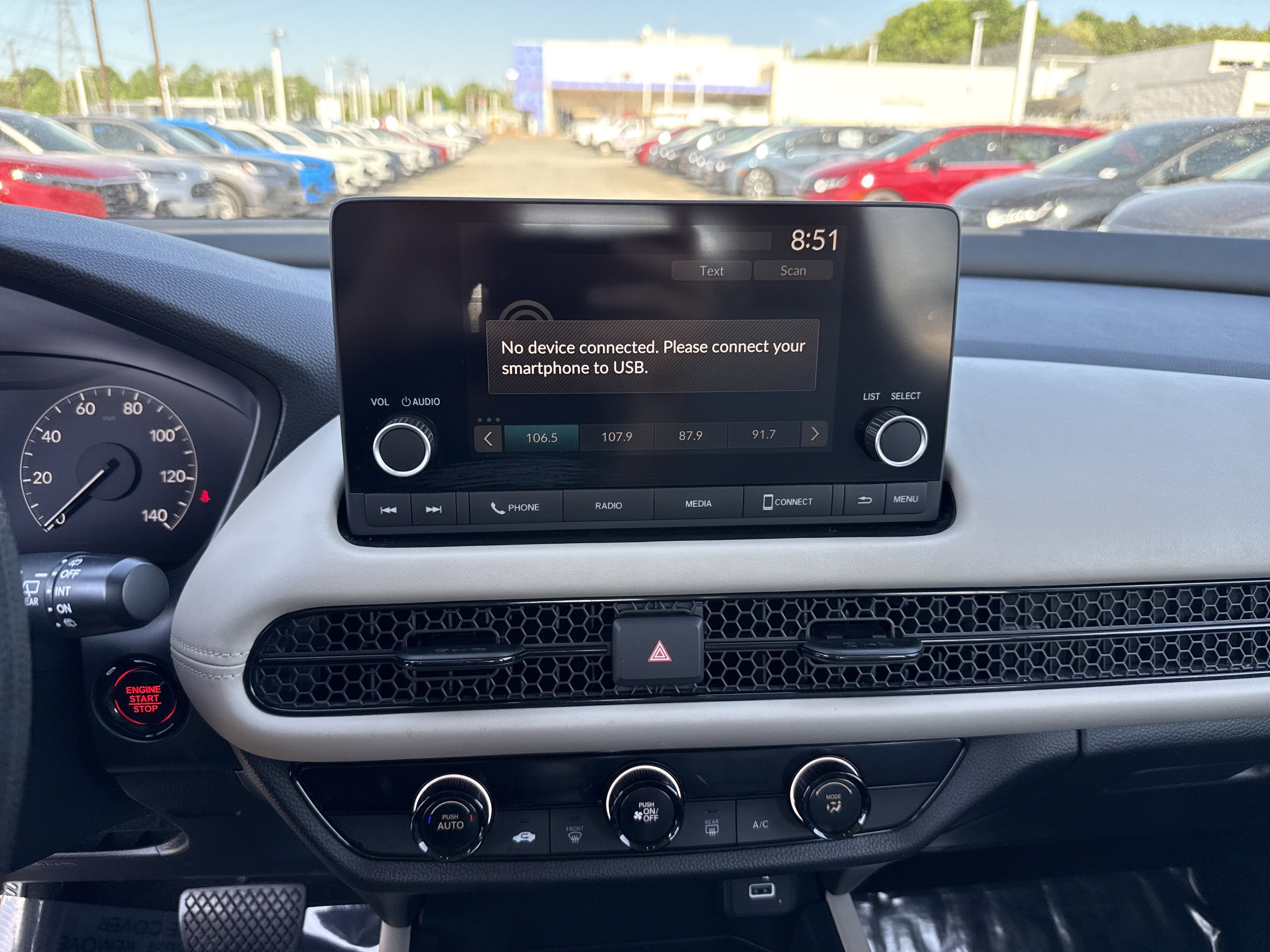 Certified 2023 Honda HR-V LX image 26