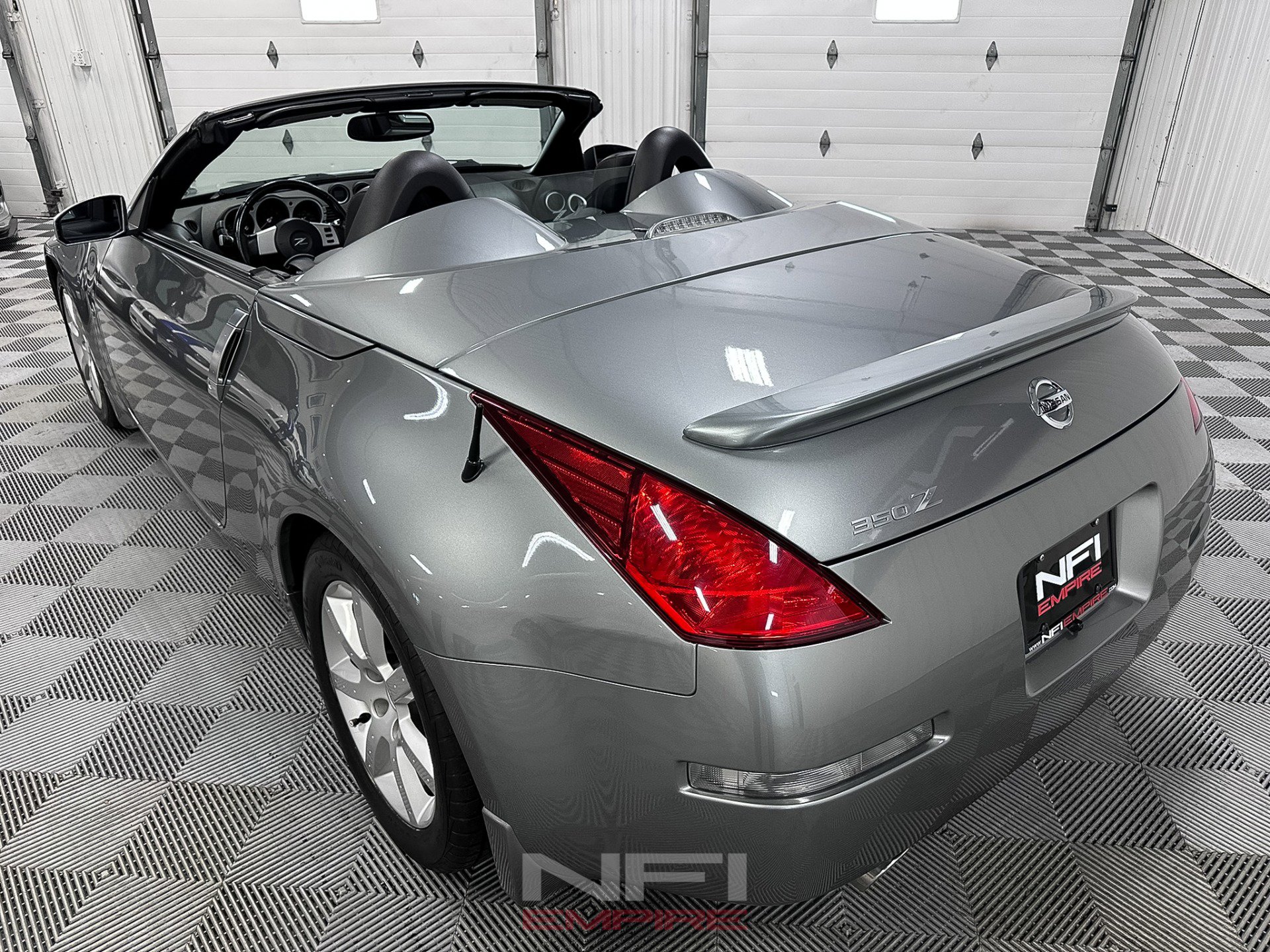 Used 2004 Nissan 350Z Touring image 12
