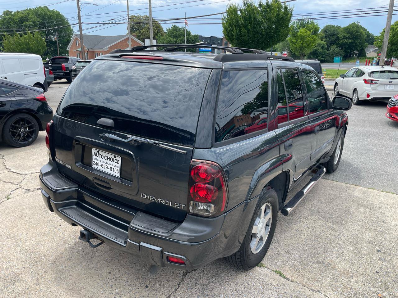 Used 2004 Chevrolet TrailBlazer LS w/ LS Preferred Equipment Group AWD/4WD image 16