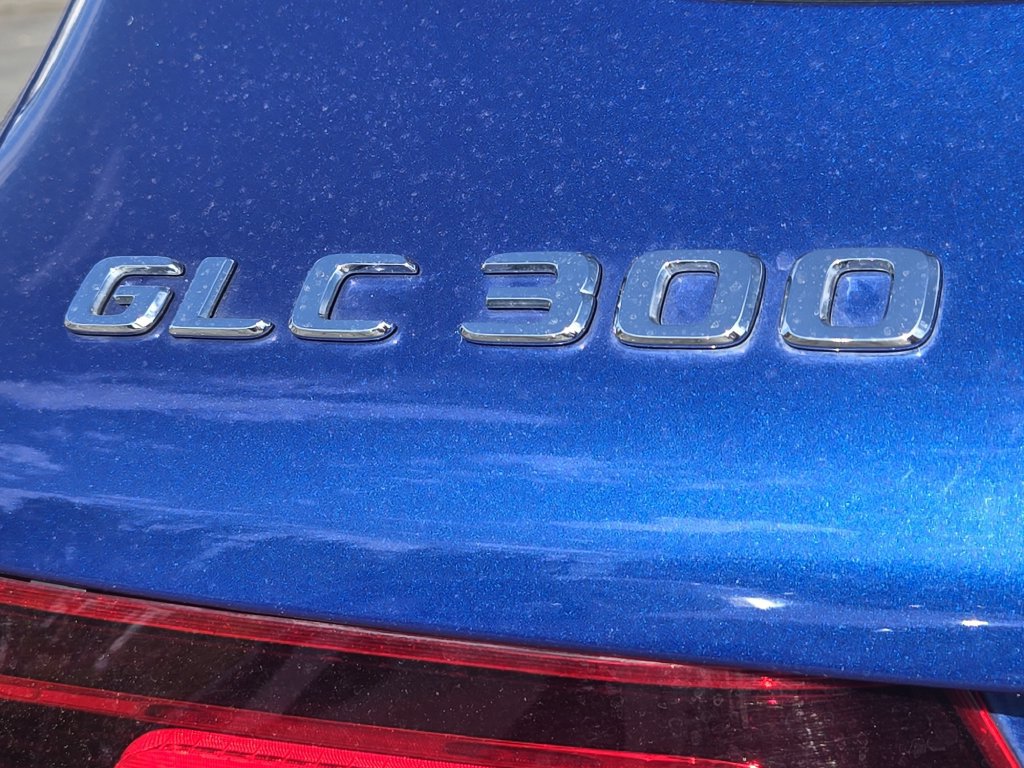 Used 2022 Mercedes-Benz GLC 300 image 12