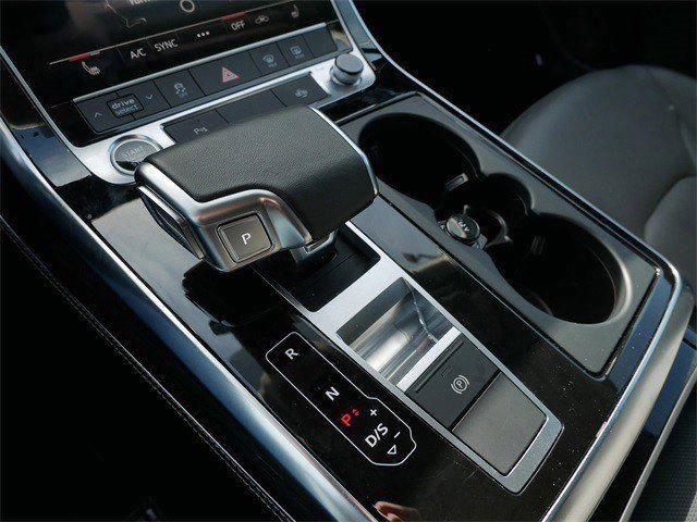Used 2025 Audi Q7 3.0T Premium Plus image 22