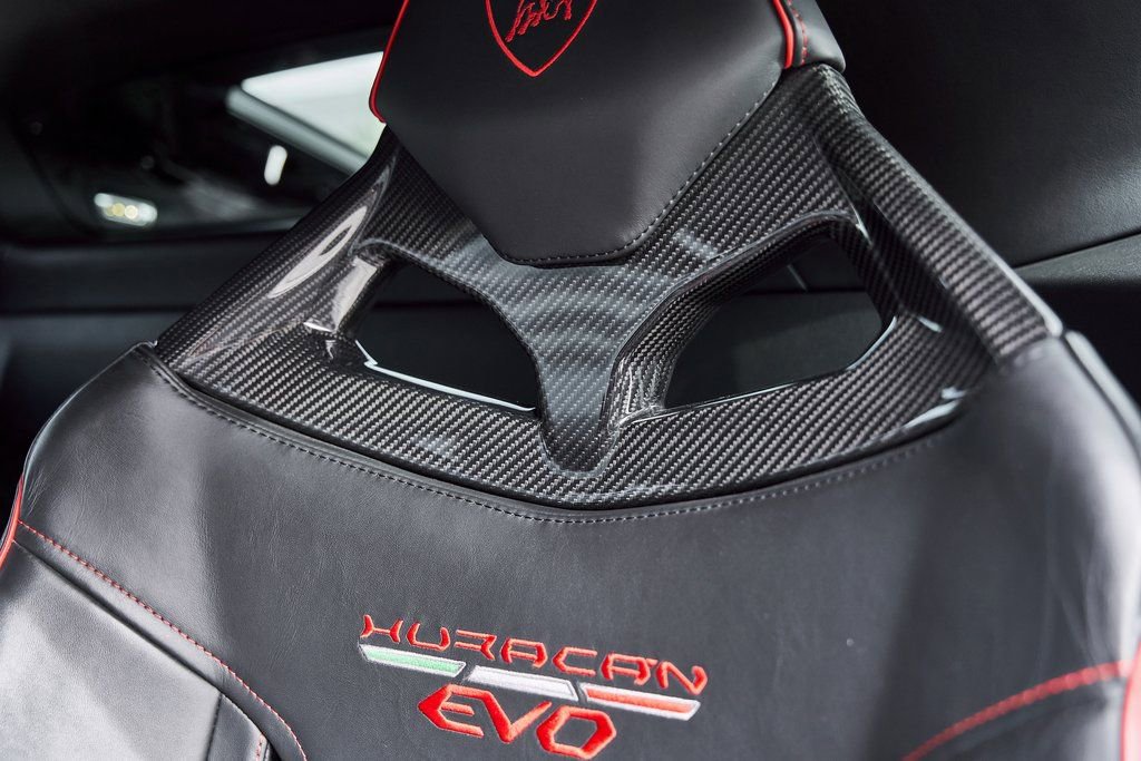 Used 2020 Lamborghini Huracan EVO image 44