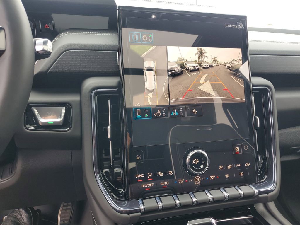 New 2026 GMC Yukon AT4 Ultimate AWD/4WD image 11