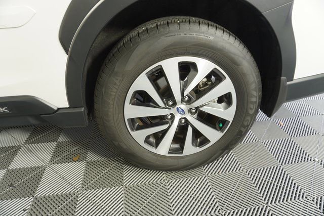 Certified 2025 Subaru Outback Premium w/ Popular Package #1A image 18