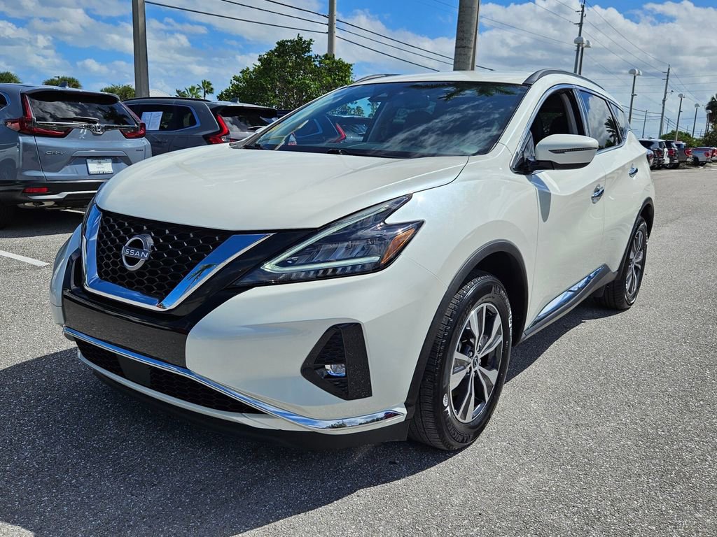 Used 2023 Nissan Murano SV image 3