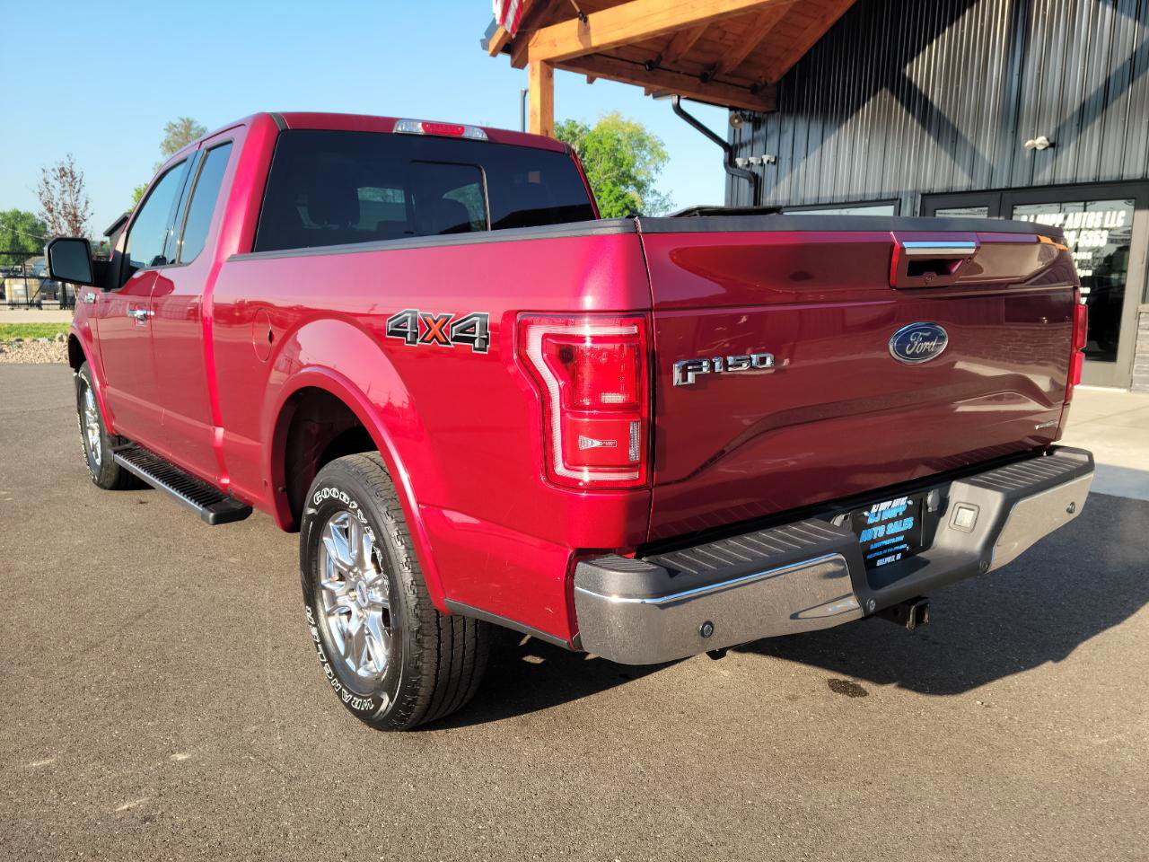 Used 2015 Ford F150 Lariat w/ Equipment Group 502A Luxury AWD/4WD image 6