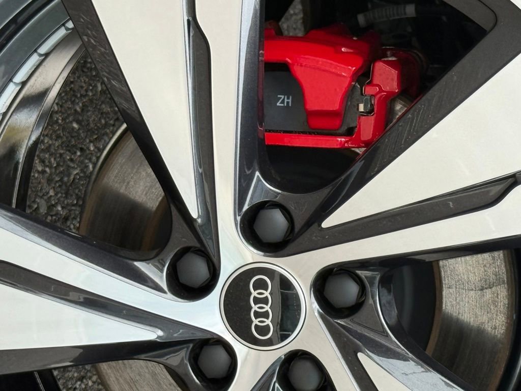 New 2025 Audi SQ5 Premium Plus AWD/4WD image 64