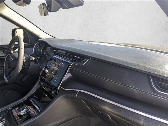 Certified 2025 Jeep Grand Cherokee Altitude image 20