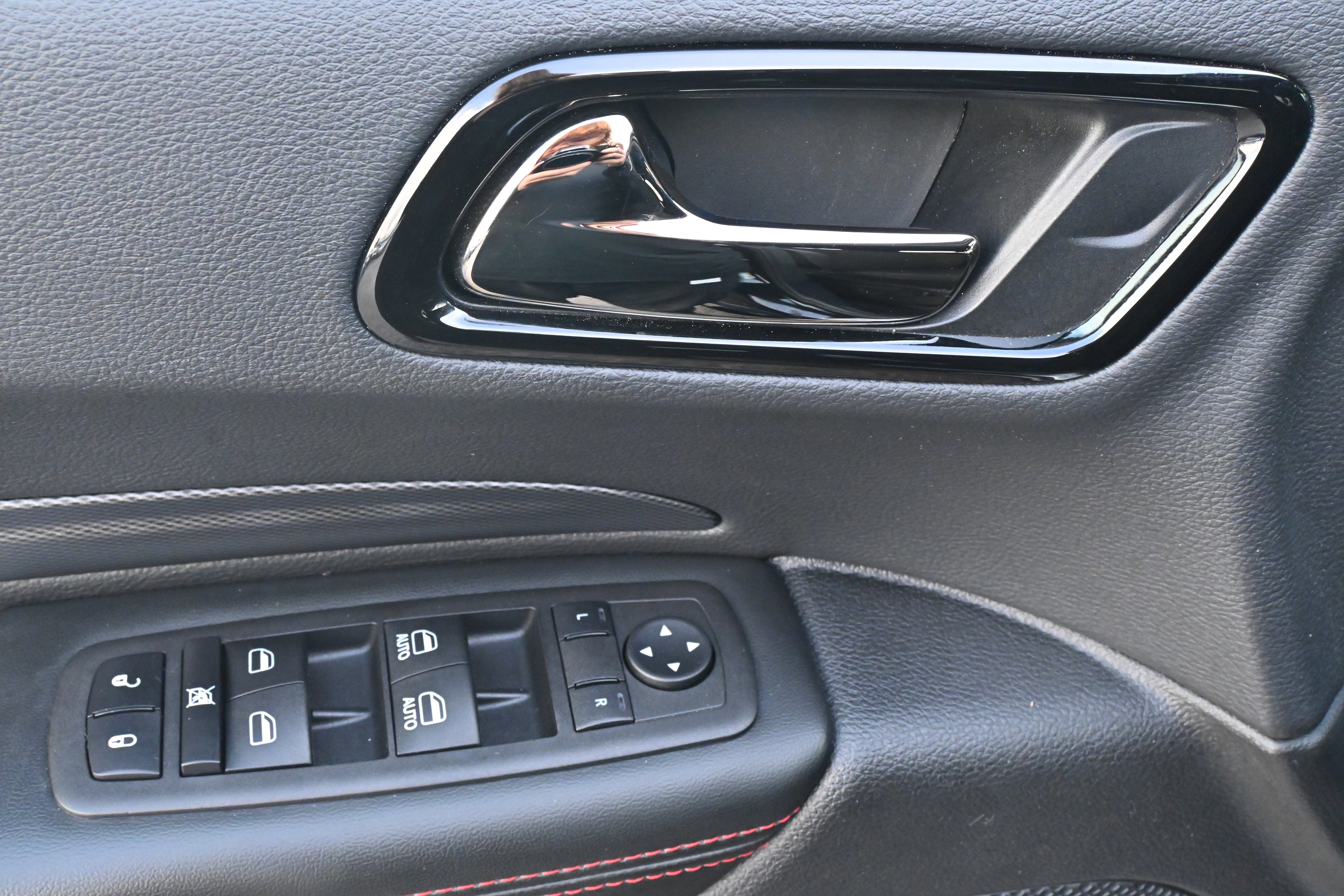 Used 2023 Dodge Durango GT image 29