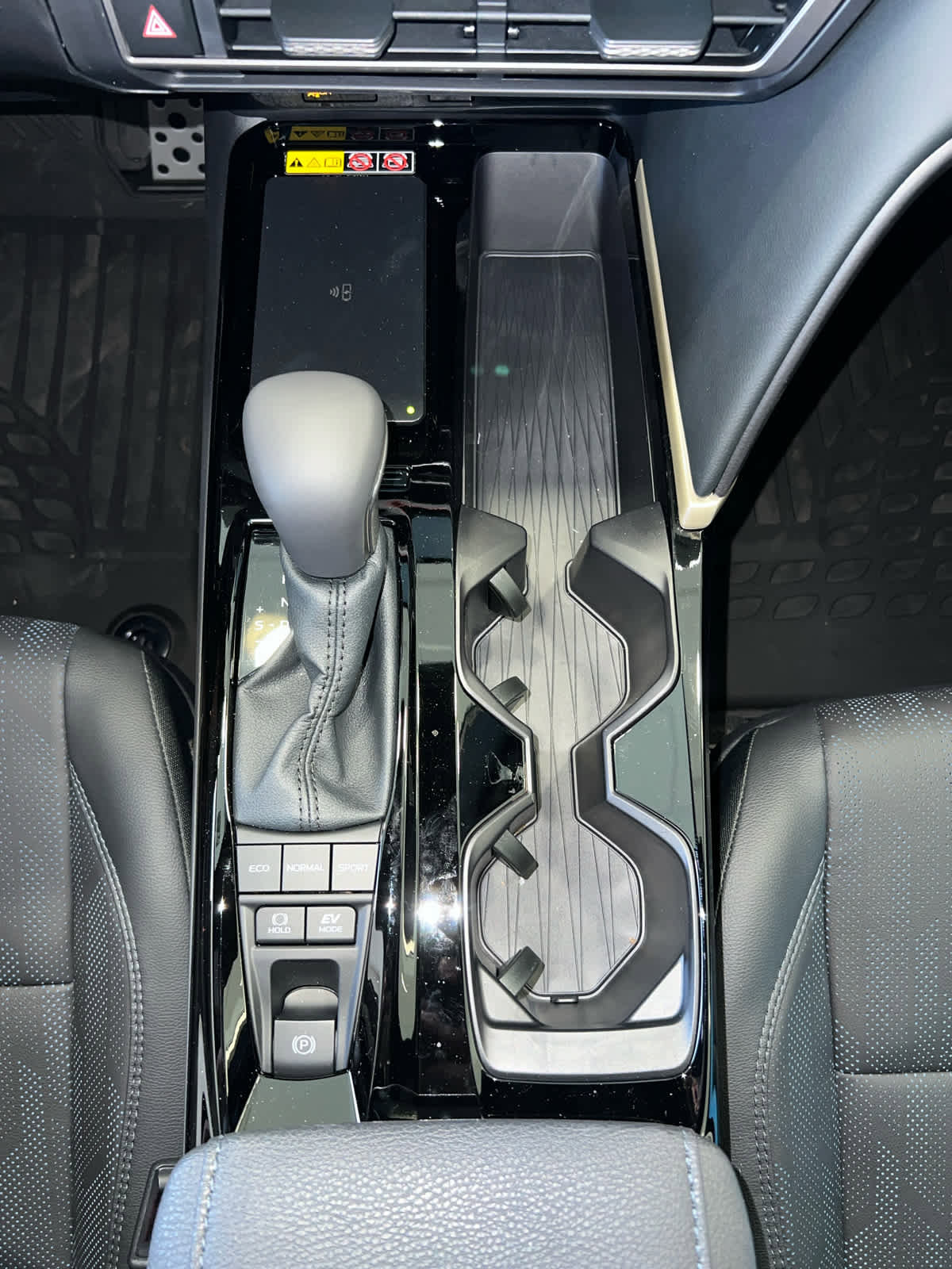 New 2026 Toyota Camry XSE FWD image 25
