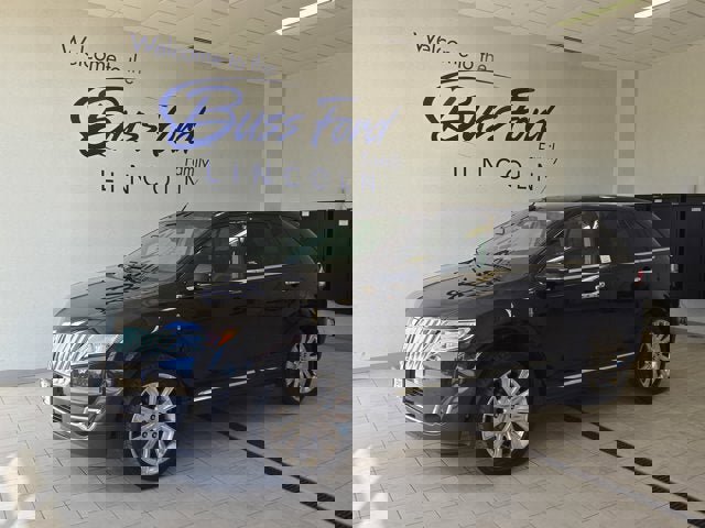 Used 2013 Lincoln MKX AWD image 1