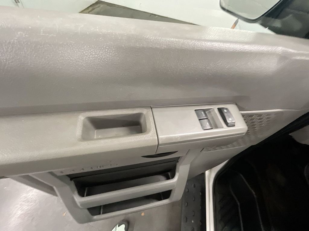 Used 2012 Ford E-350 and Econoline 350 XL w/ PWR Windows & Locks Group image 20