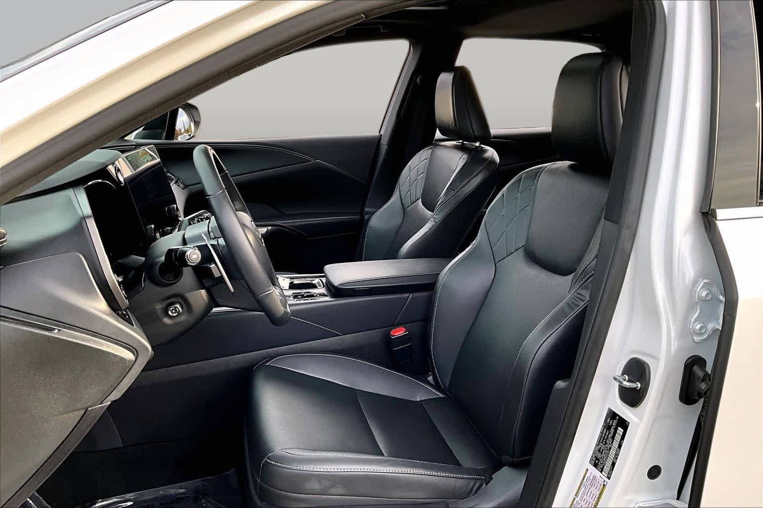 Certified 2026 Lexus RX 350h AWD/4WD image 8