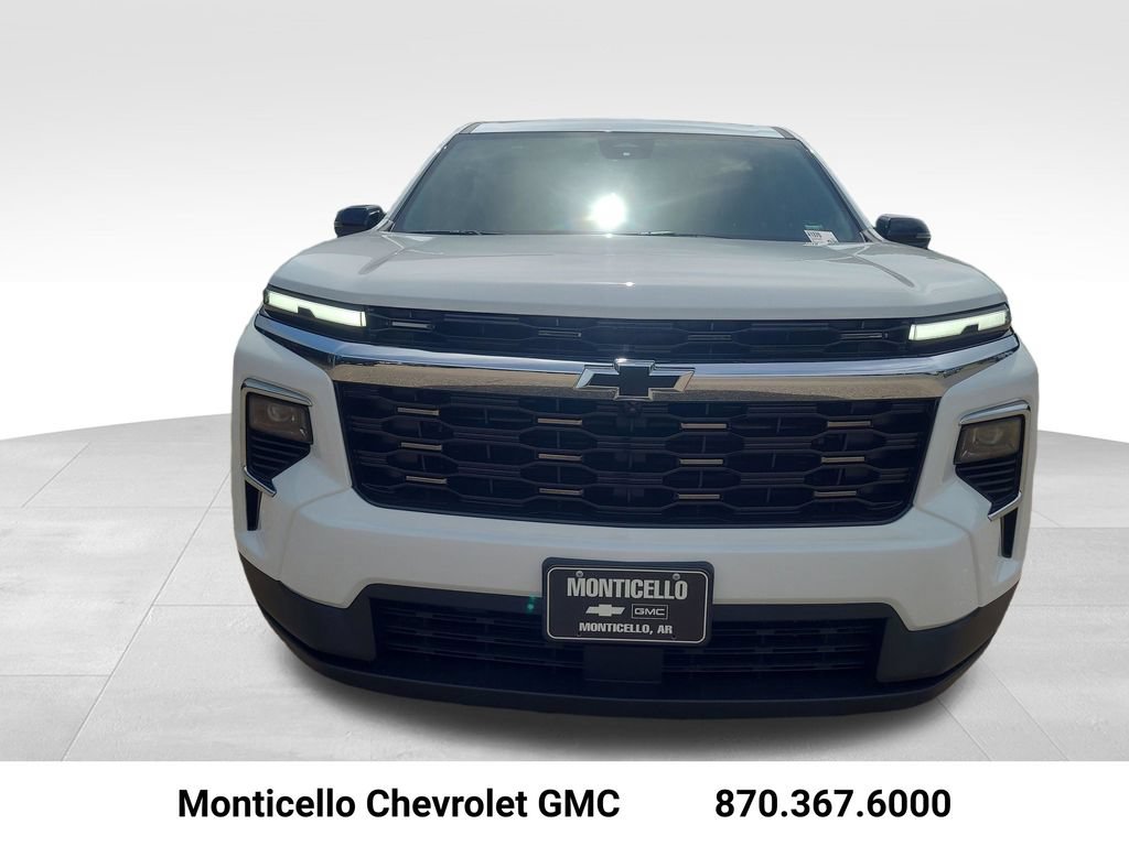 New 2026 Chevrolet Traverse LT w/ Sun and Wheel Package FWD image 9