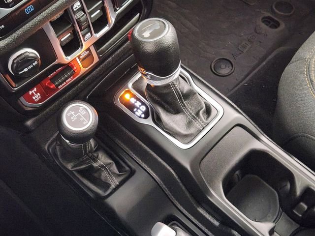 Used 2024 Jeep Wrangler Unlimited image 19