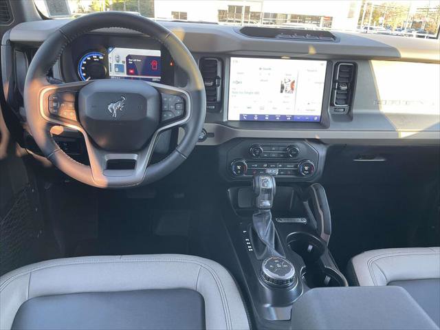 Used 2024 Ford Bronco Big Bend image 14