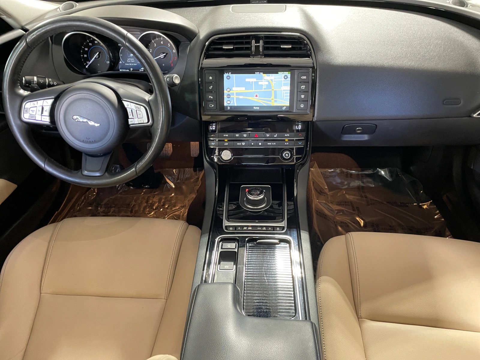 Used 2018 Jaguar XE Premium AWD/4WD image 20
