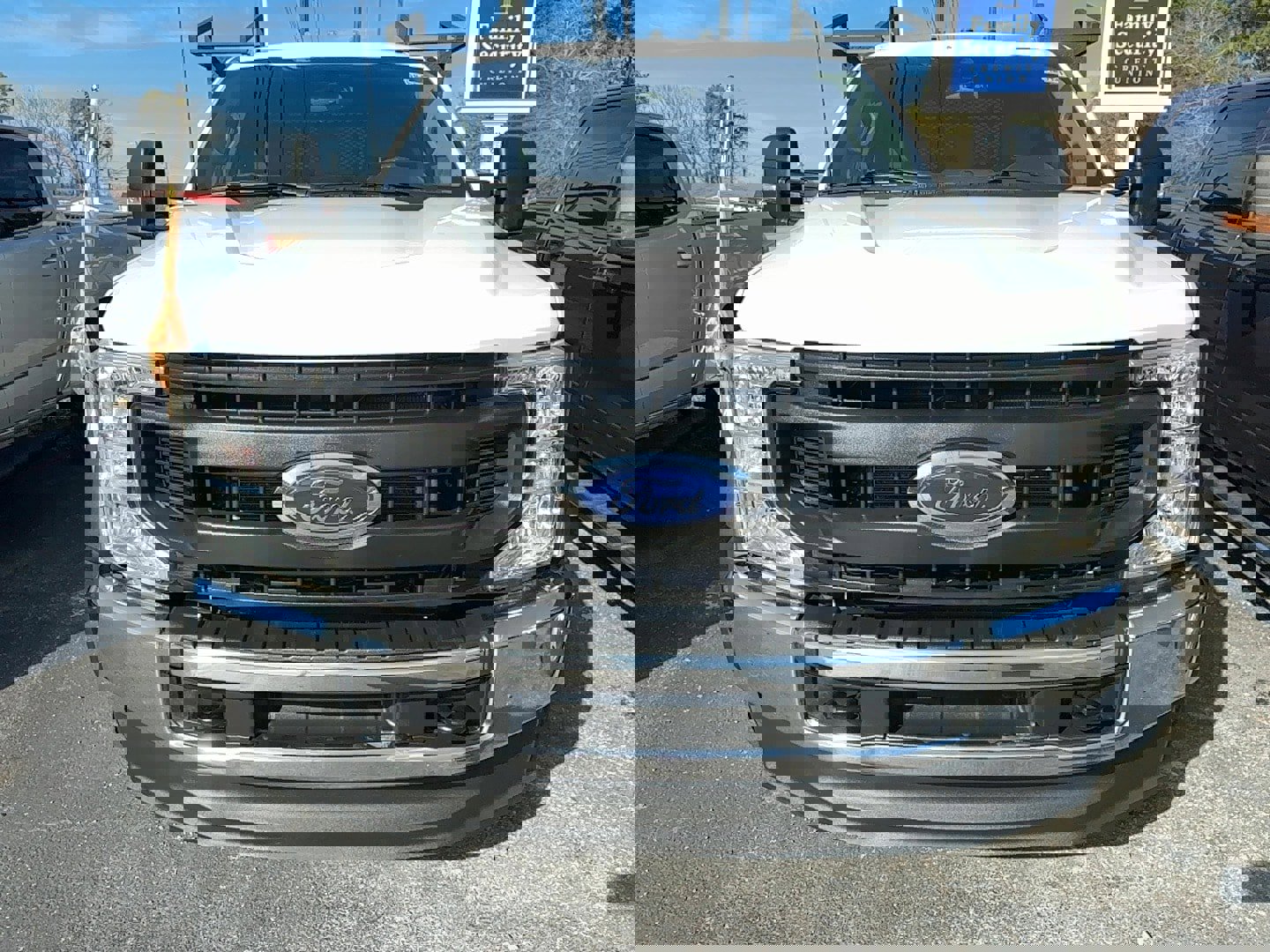 Used 2022 Ford F450 XL w/ Power Equipment Group image 2