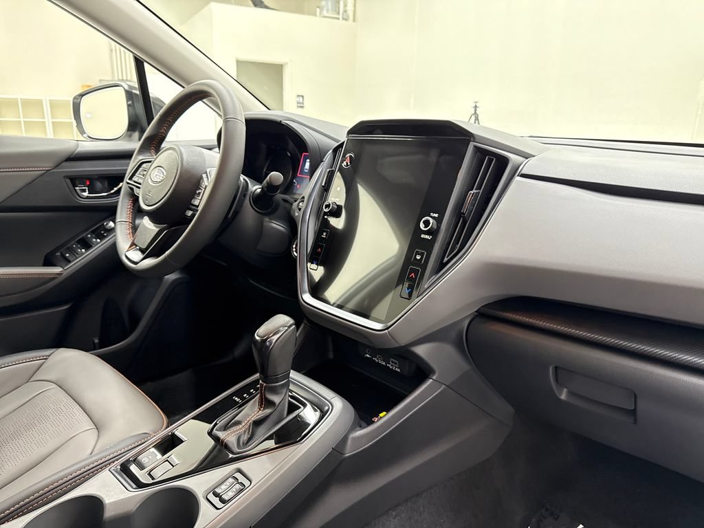 Used 2024 Subaru Crosstrek 2.5i Limited w/ Crosstrek Mirror Package AWD/4WD image 24
