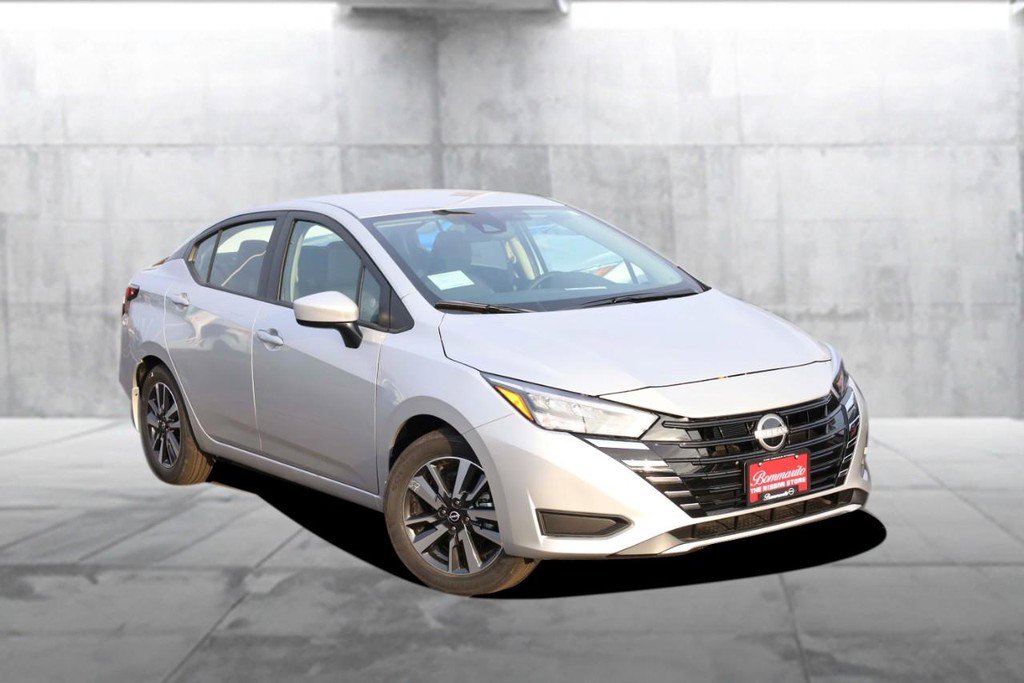 New 2025 Nissan Versa SV w/ Trunk Package image 2