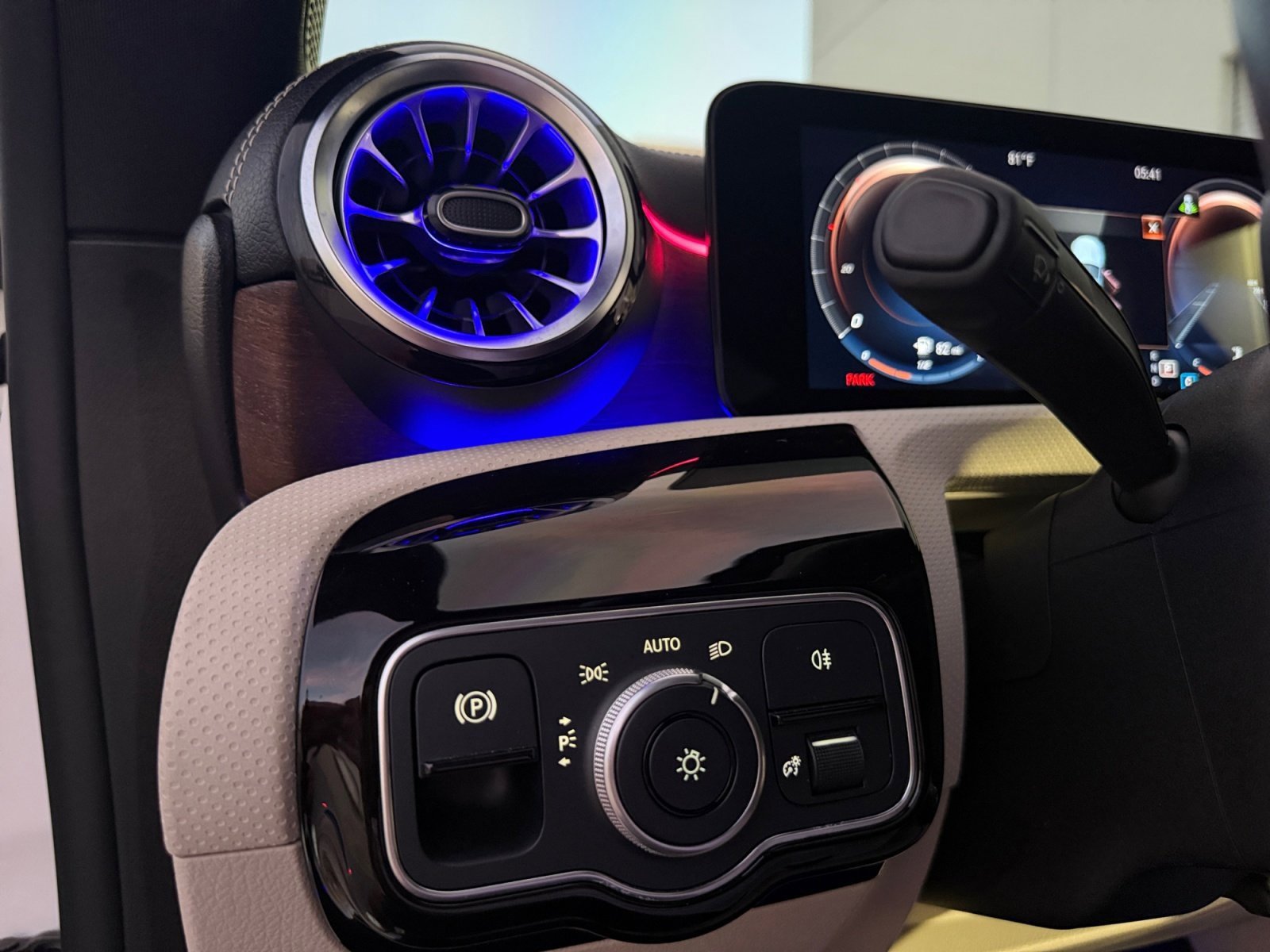 Used 2022 Mercedes-Benz CLA 250 image 30